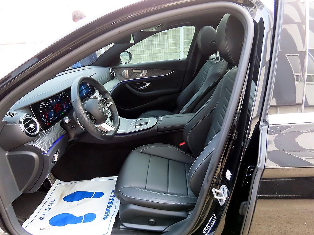 Mercedes Benz E class - Vista 5