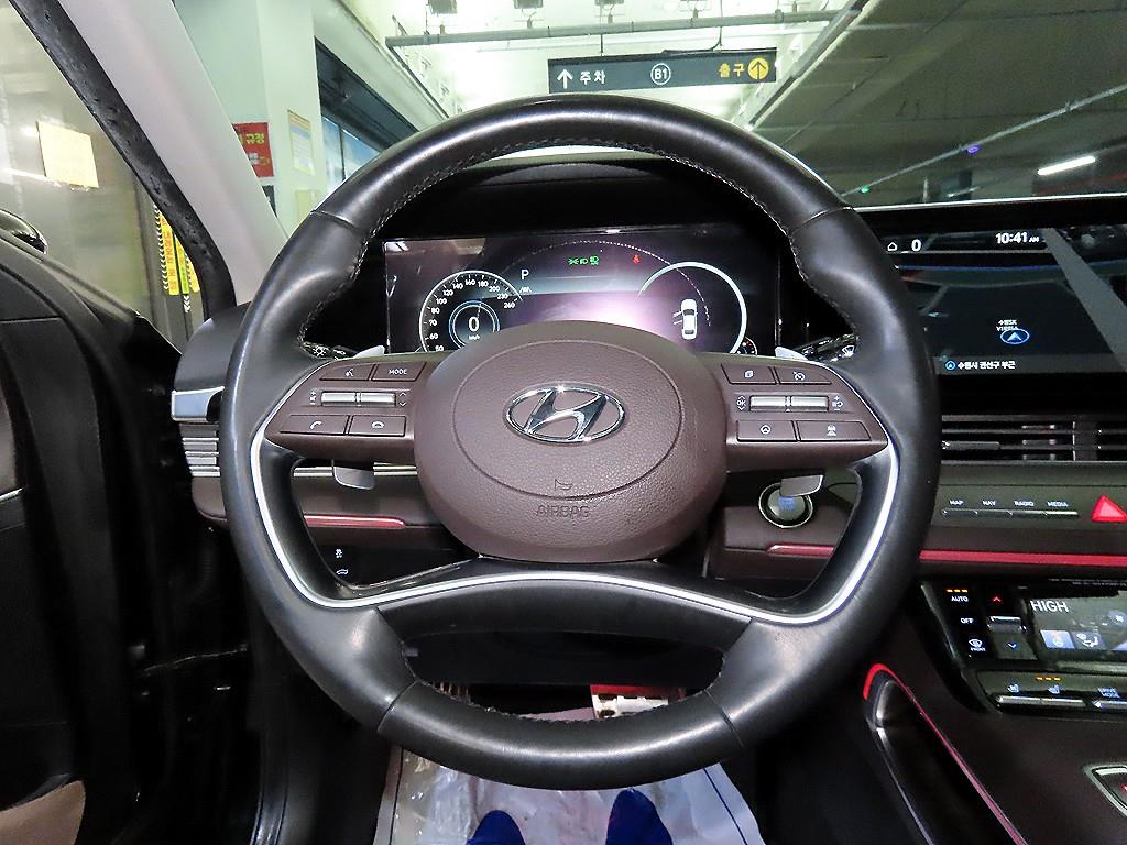 HYUNDAI Grandeur - Vista 8