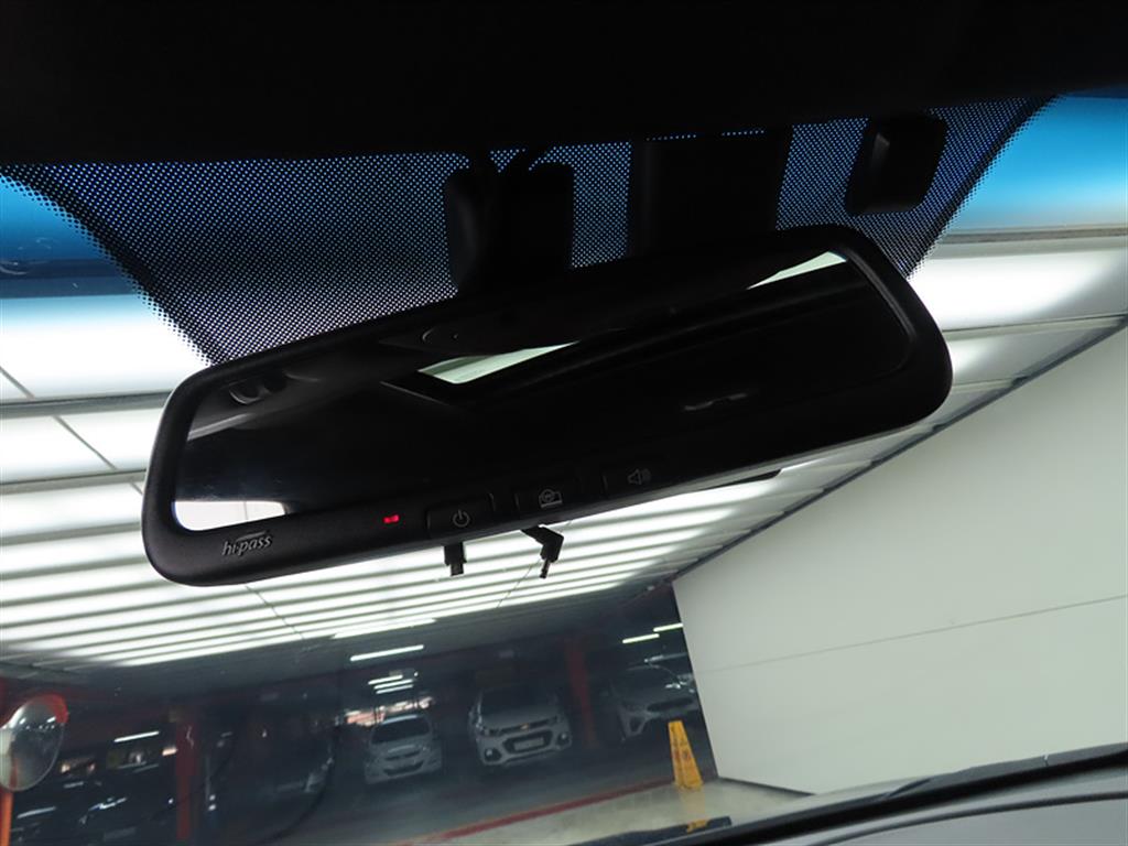 Ssangyong Tivoli - Vista 11