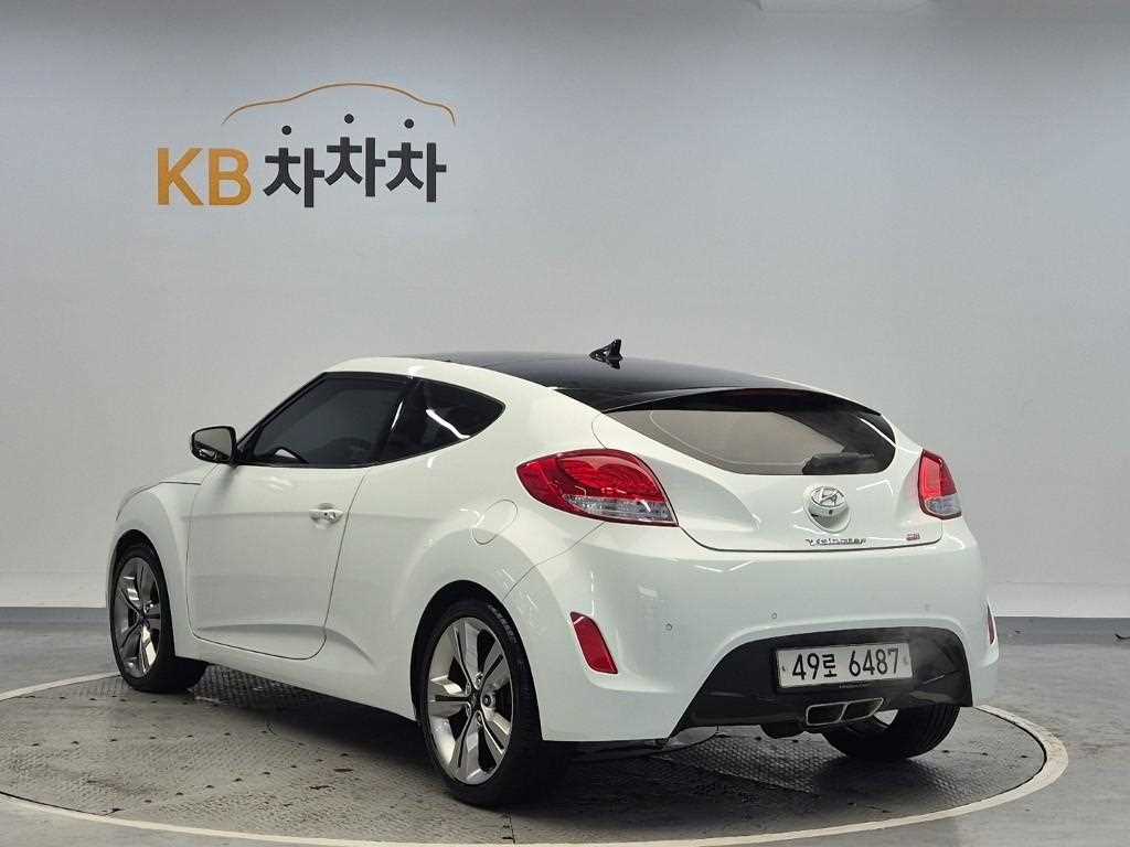 HYUNDAI Veloster - Vista 2