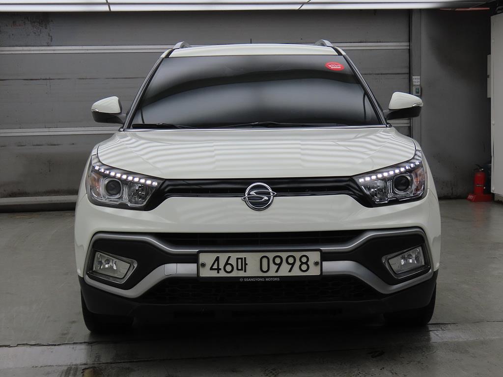 Ssangyong Tivoli - Vista 2