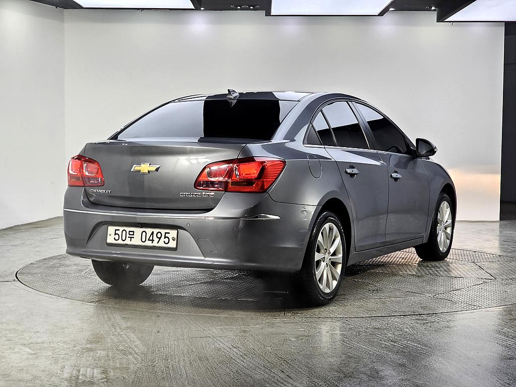 Chevrolet Cruise - Vista 4