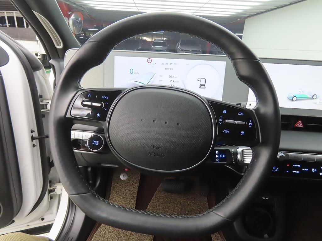 HYUNDAI Ioniq 5 - Vista 8