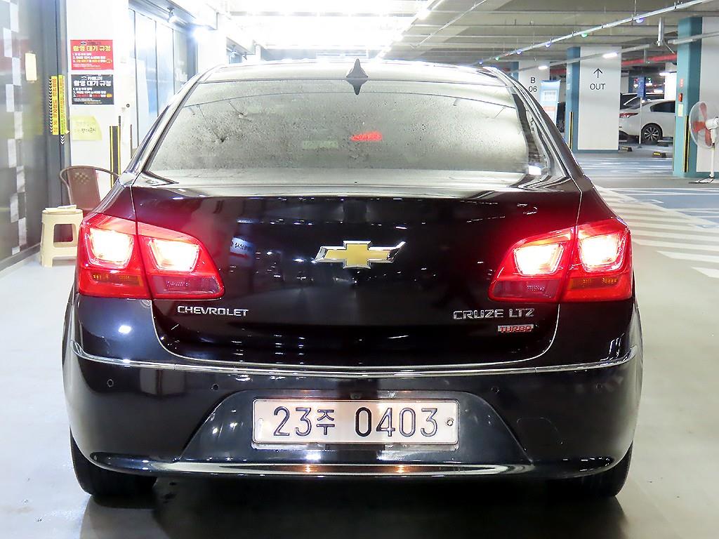 Chevrolet Cruise - Vista 5