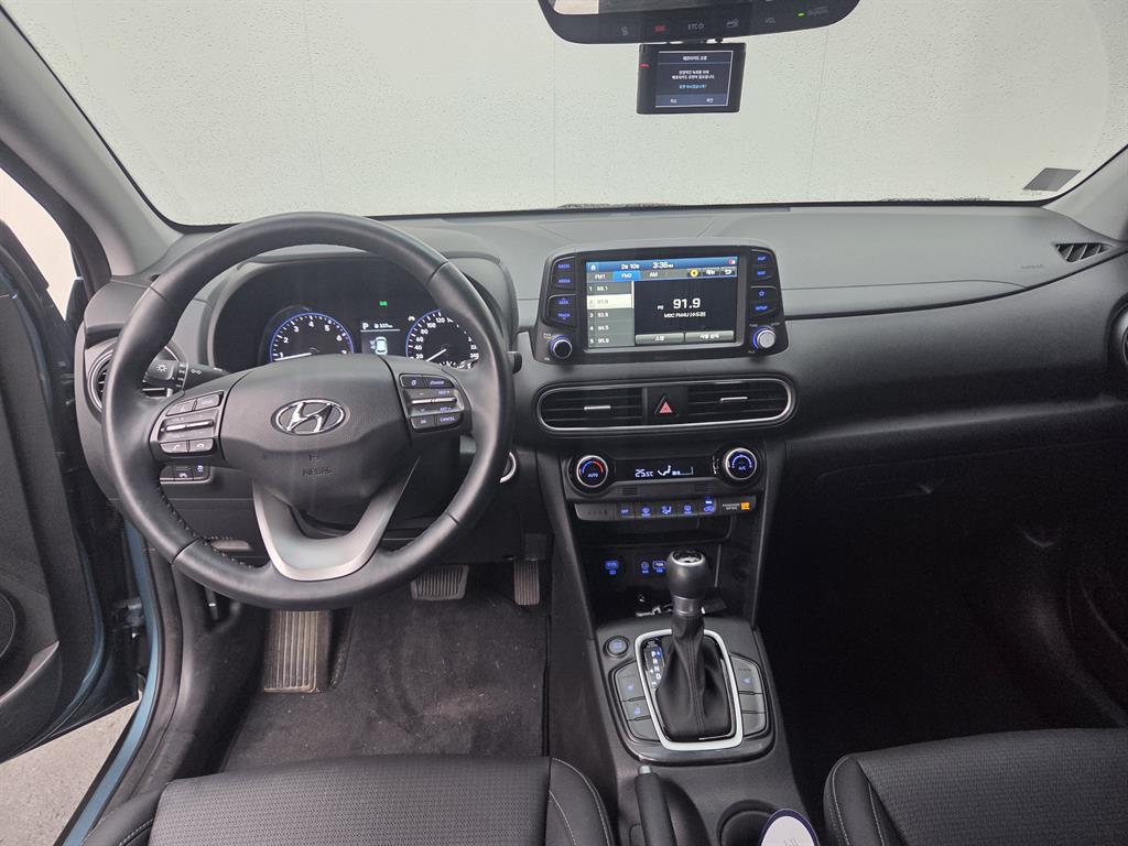 HYUNDAI Kona - Vista 12