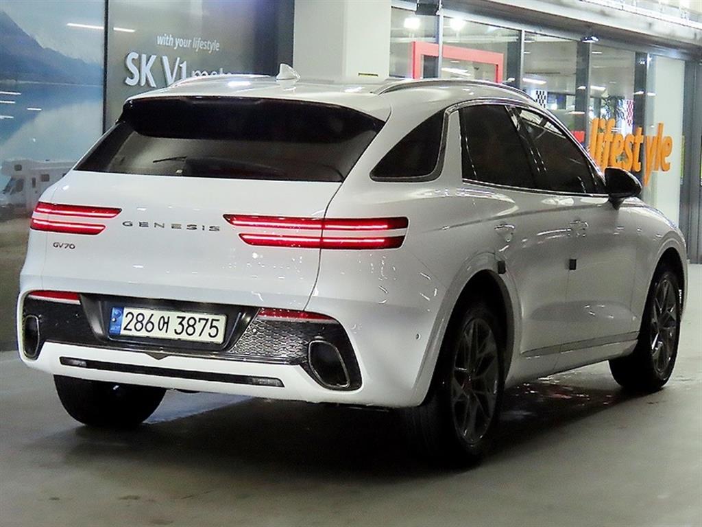 Genesis GV70 - Vista 4