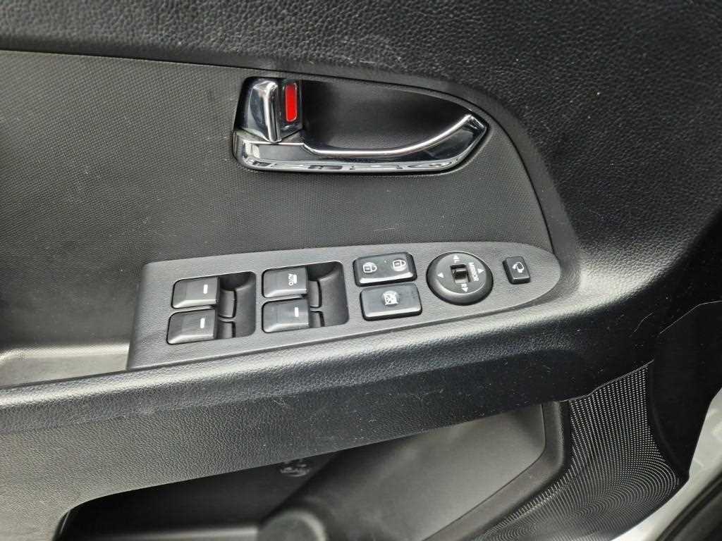 KIA Sportage 2011 Plateado - Importación desde Corea - HF Imports Iquique - Foto 17