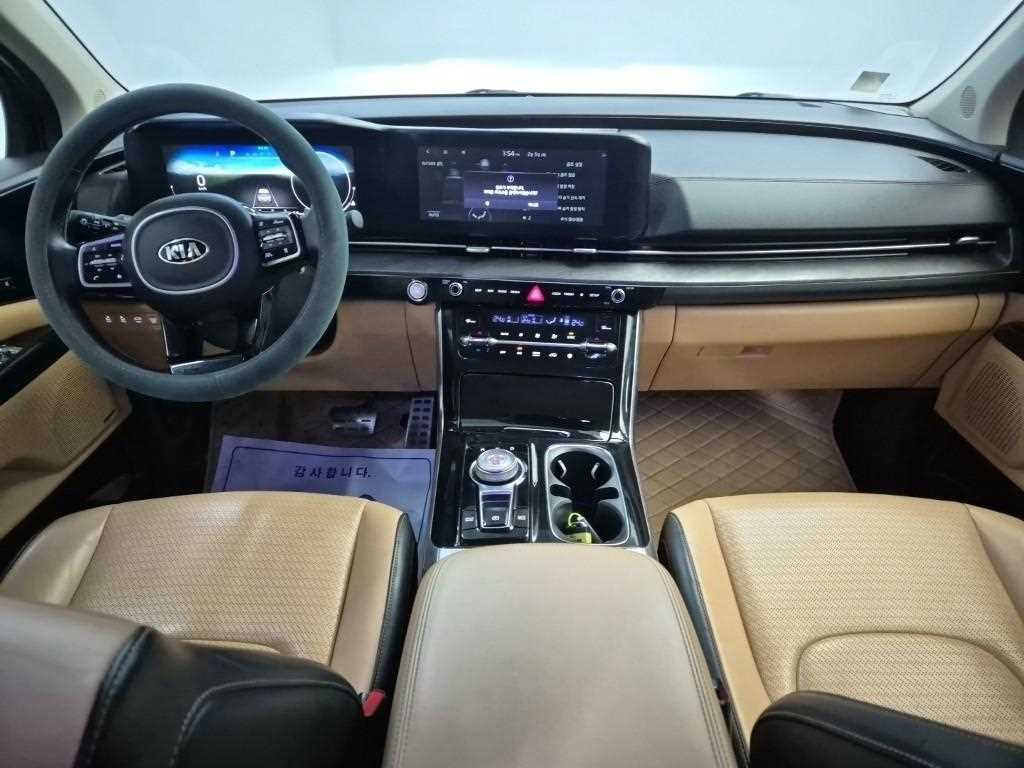 KIA Carnival - Vista 7