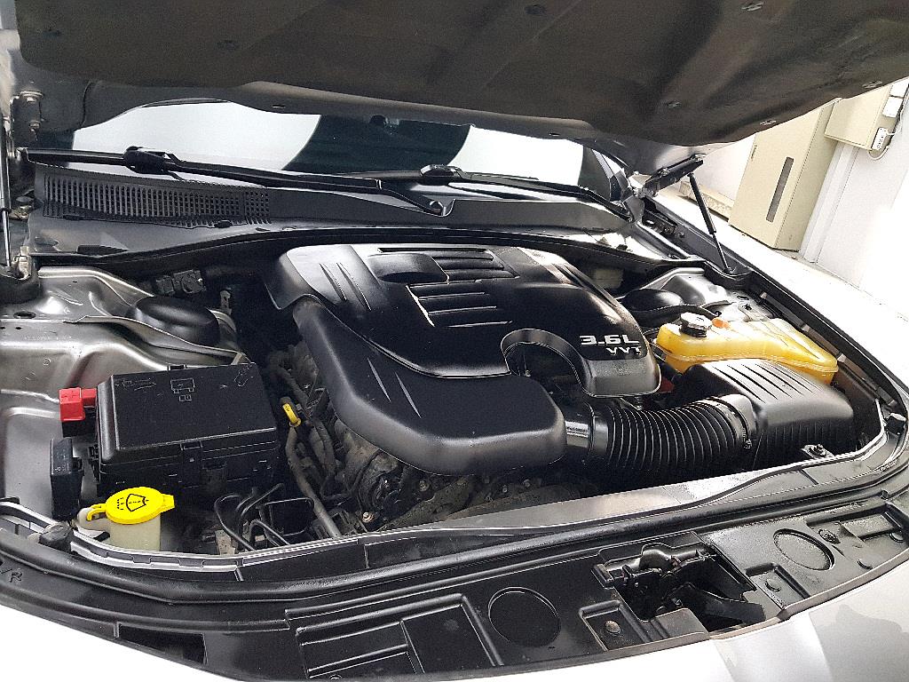 Chrysler 300C - Vista 6