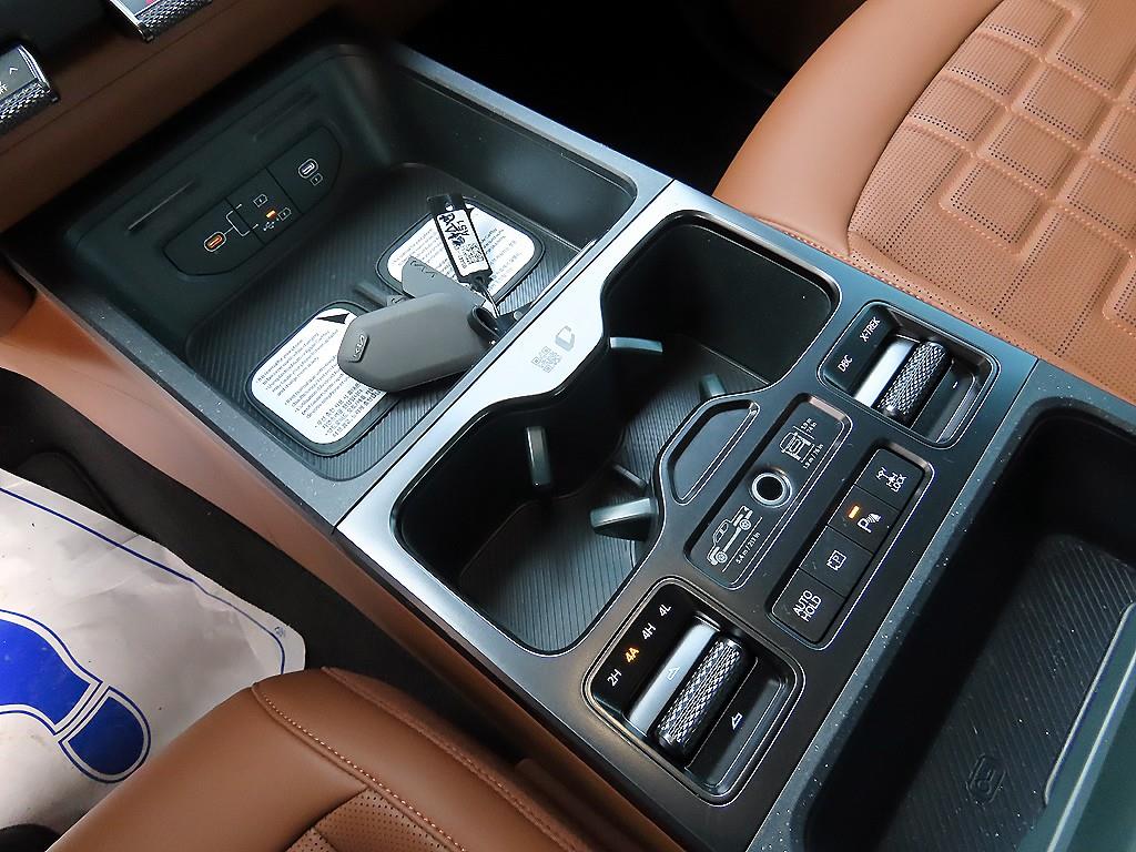 KIA Tasman - Vista 12