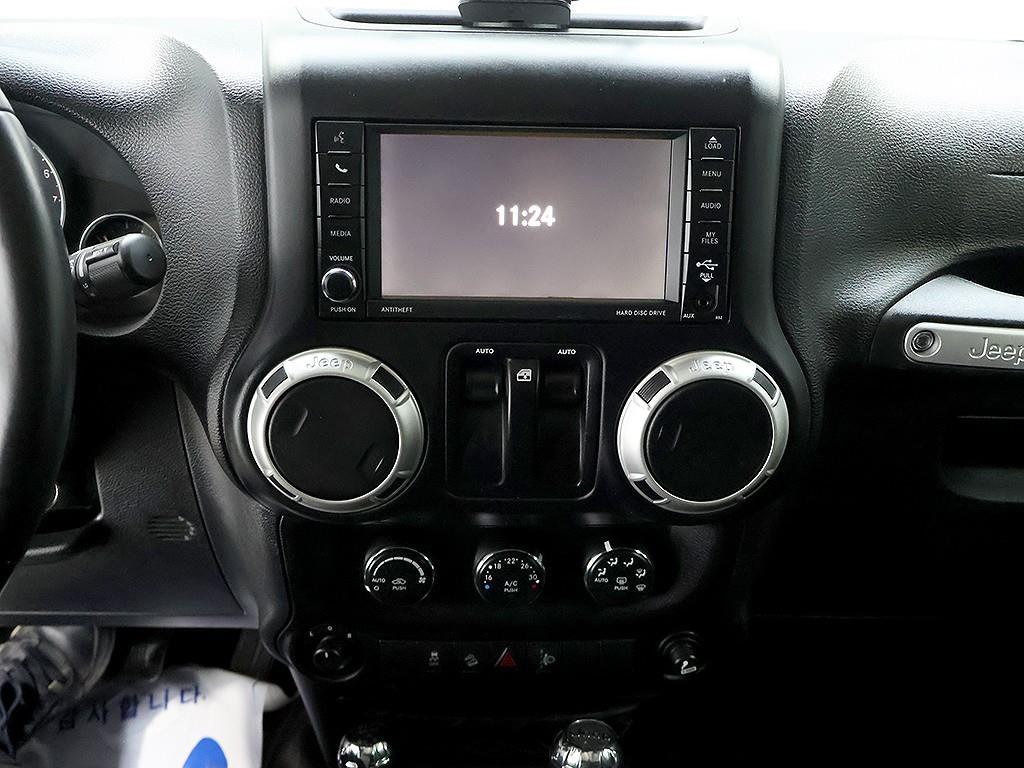 Jeep Wrangler 2017 Negro - Importación desde Corea - HF Imports Iquique - Foto 9