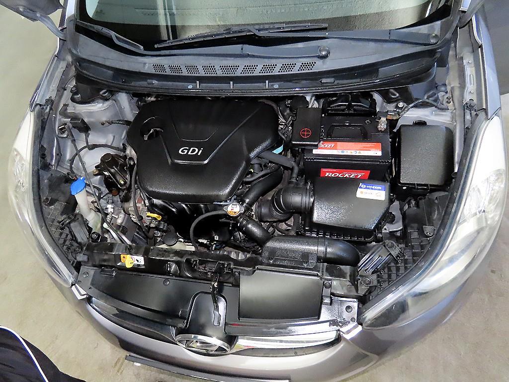 HYUNDAI Avante 2013 Gris - Importación desde Corea - HF Imports Iquique - Foto 19