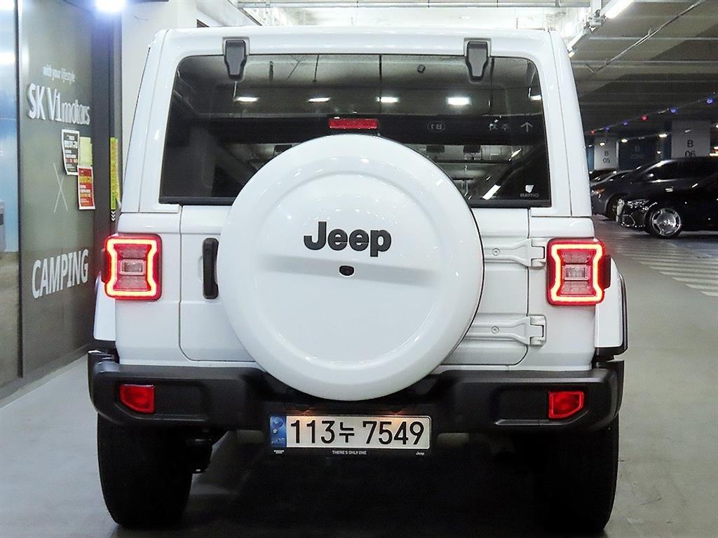 Jeep Wrangler - Vista 5