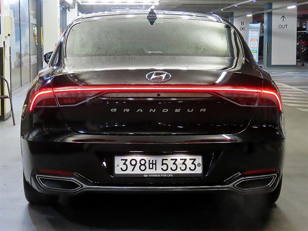 HYUNDAI Grandeur - Vista 5