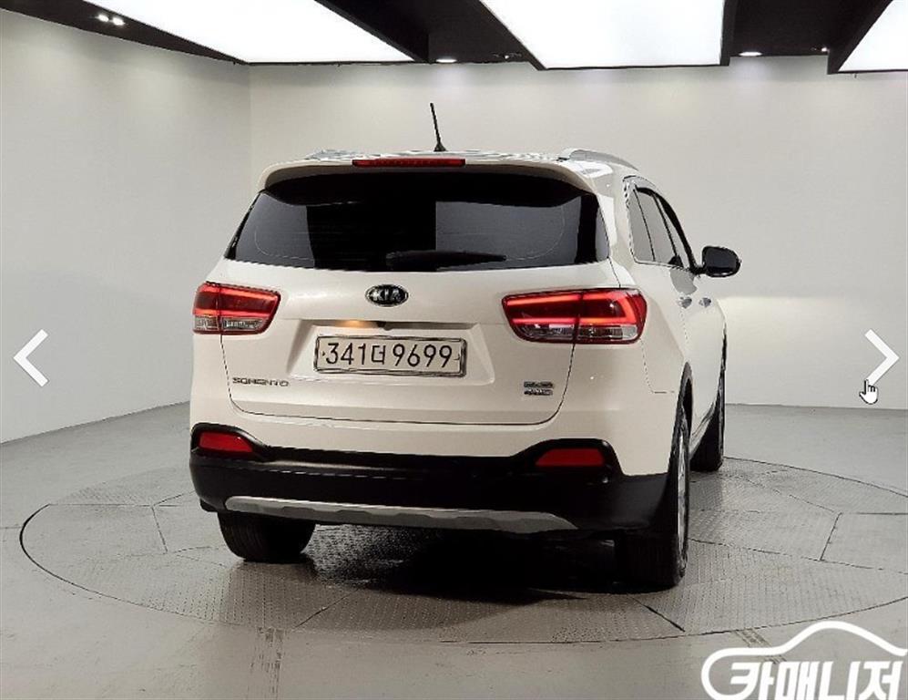 KIA Sorento - Vista 3