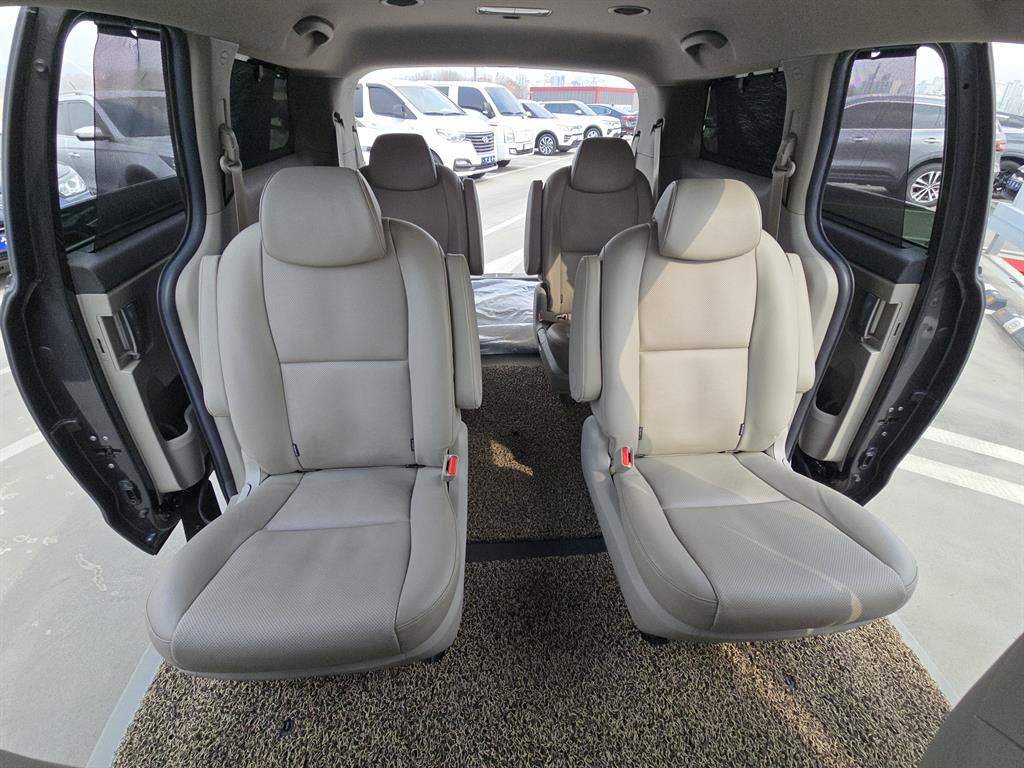 KIA Carnival 2016 Gris - Importación desde Corea - HF Imports Iquique - Foto 17