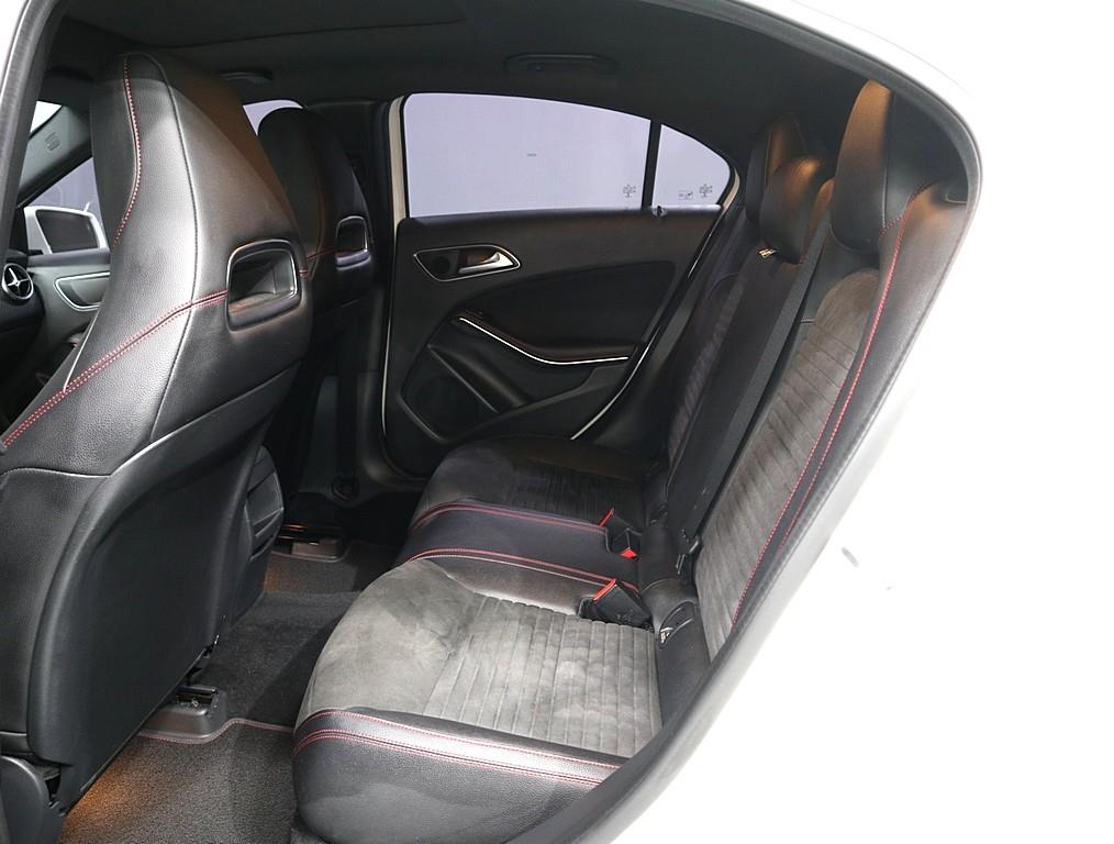 Mercedes Benz A Class - Vista 10