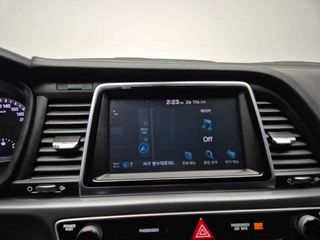 HYUNDAI Sonata 2018 Negro - Importación desde Corea - HF Imports Iquique - Foto 13