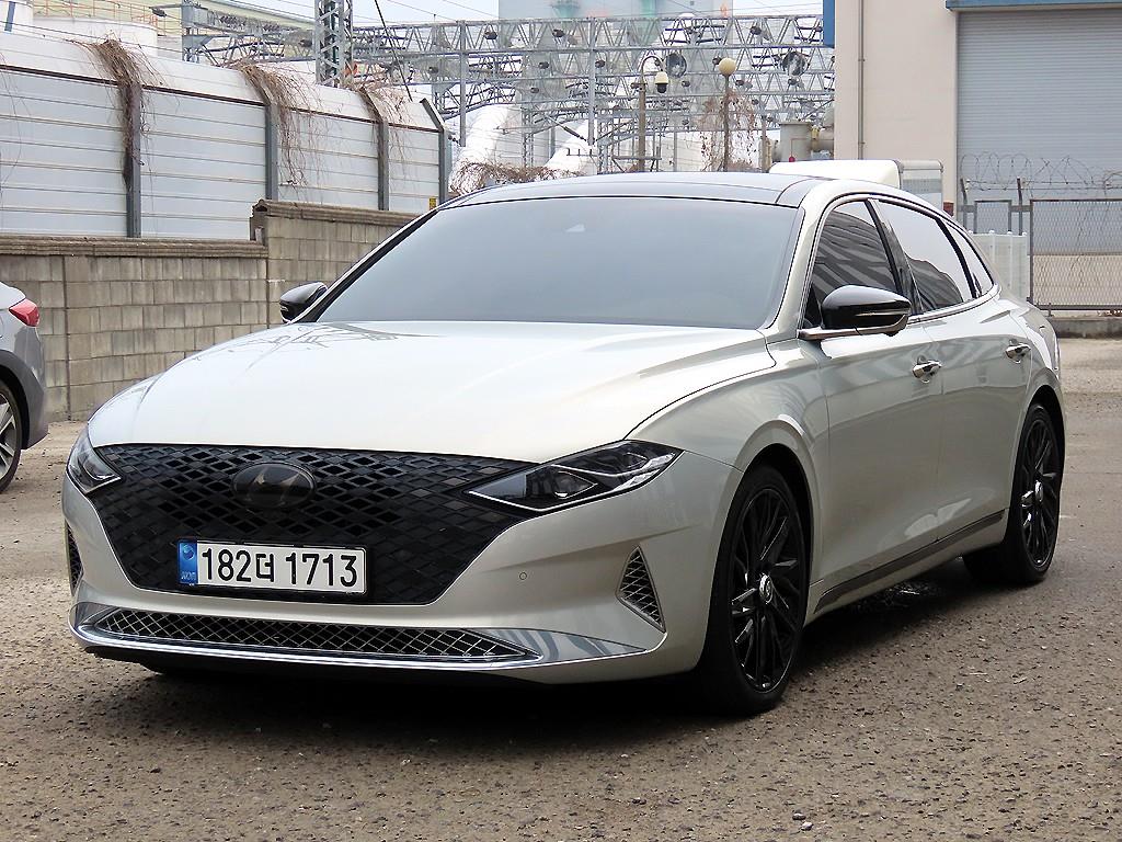 HYUNDAI Grandeur - Vista 2