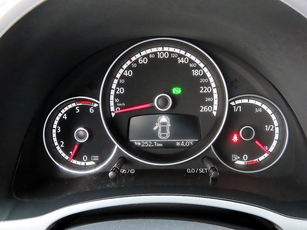 Volkswagen Beetle - Vista 9