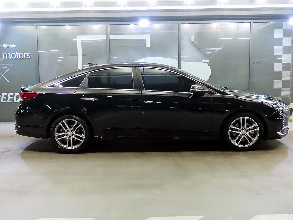 HYUNDAI Sonata - Vista 3