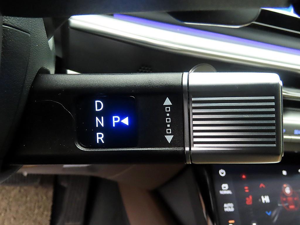 HYUNDAI Grandeur - Vista 10