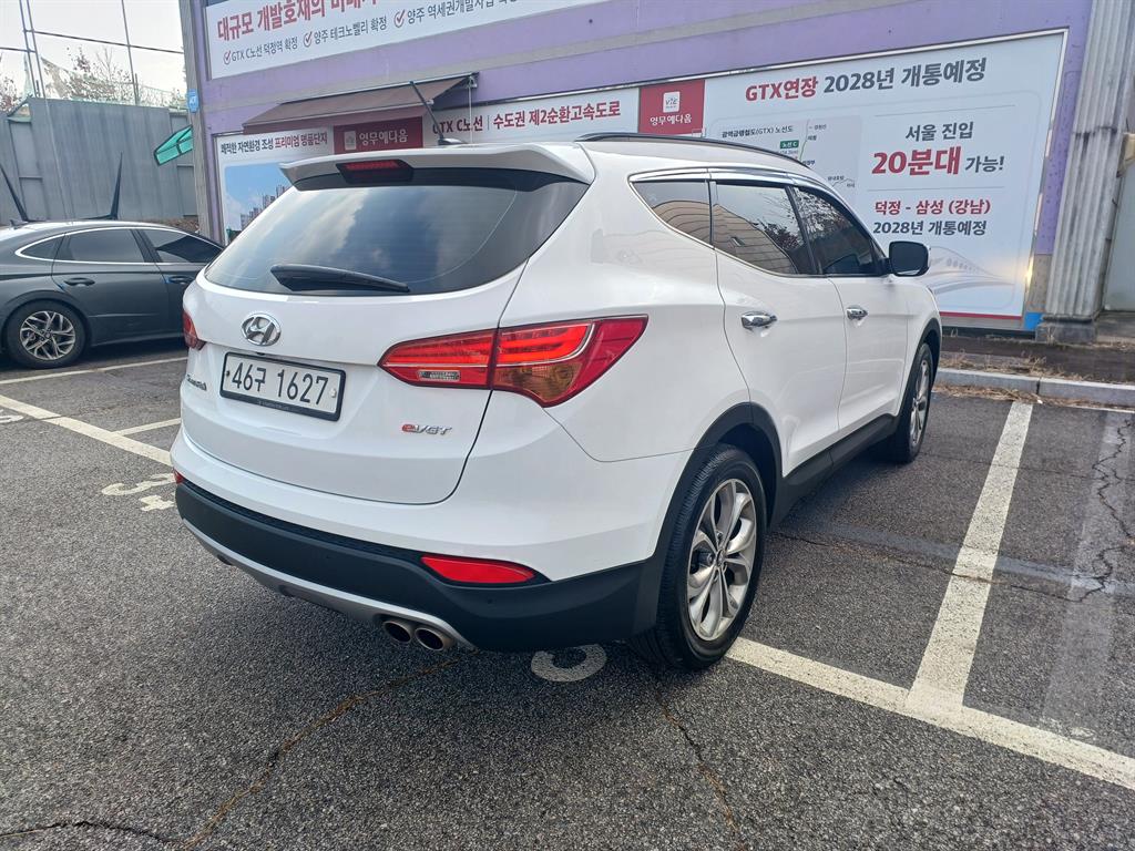 HYUNDAI Santa Fe - Vista 5