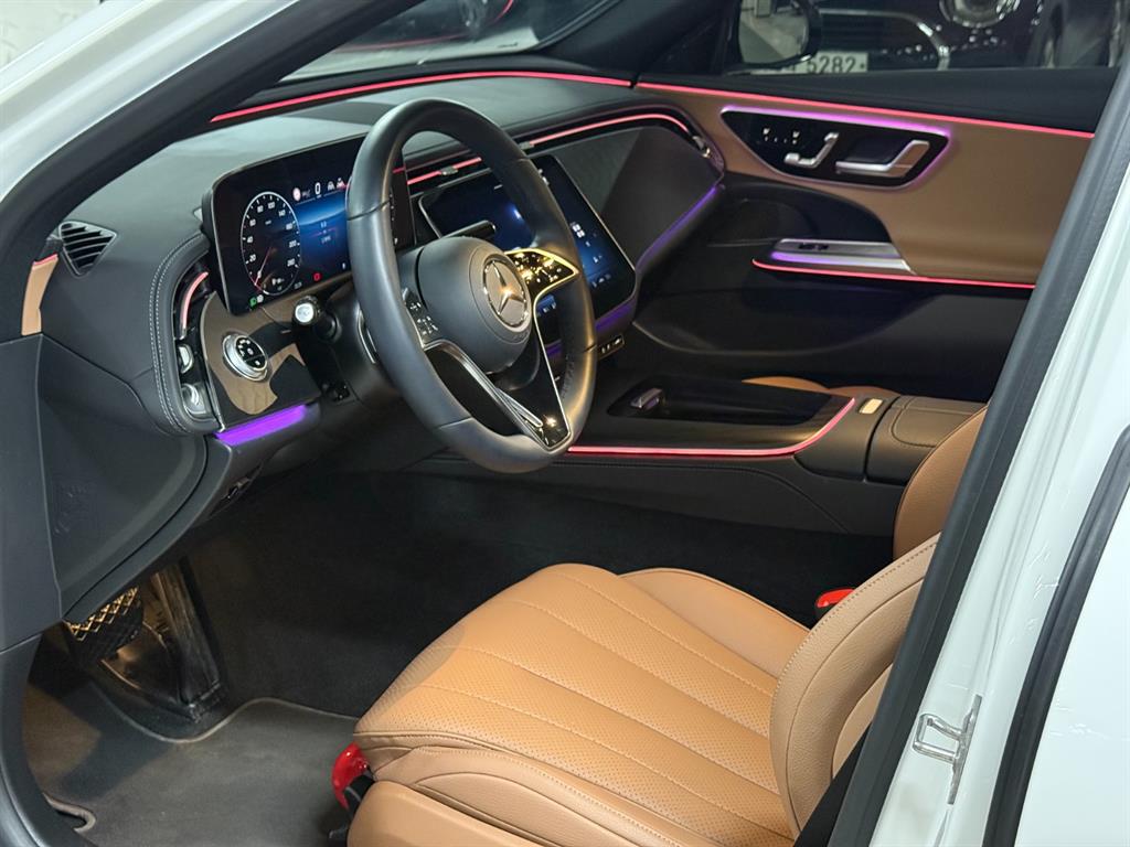 Mercedes Benz E class - Vista 9