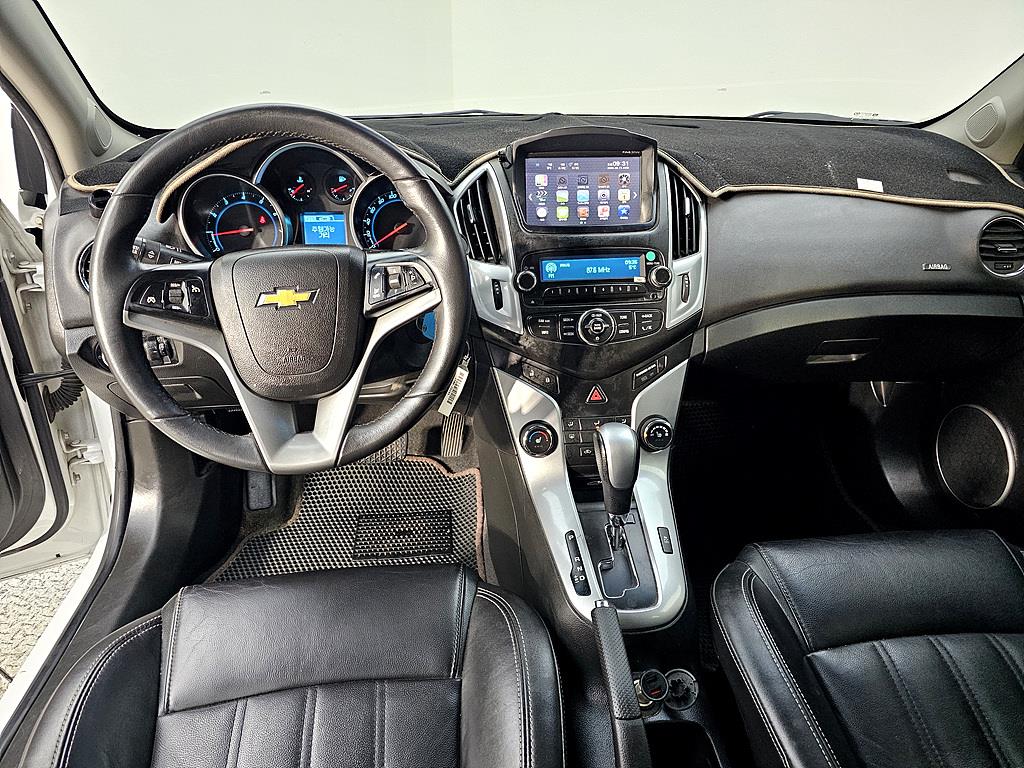 Chevrolet Cruise - Vista 5