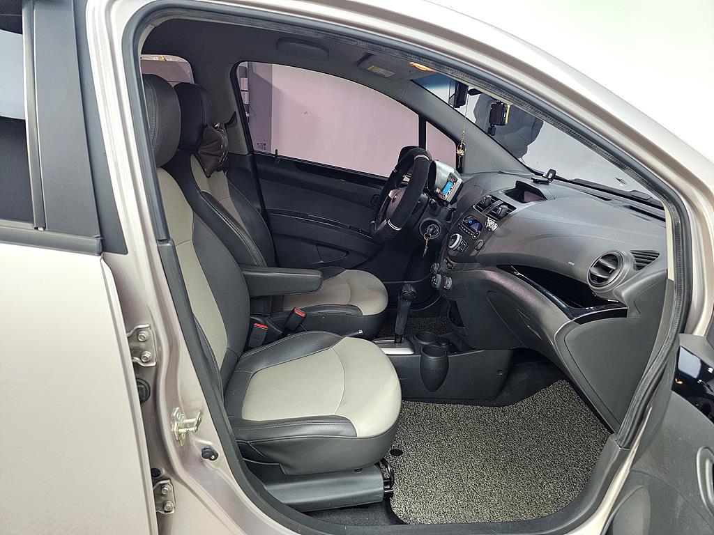 Chevrolet Spark - Vista 11