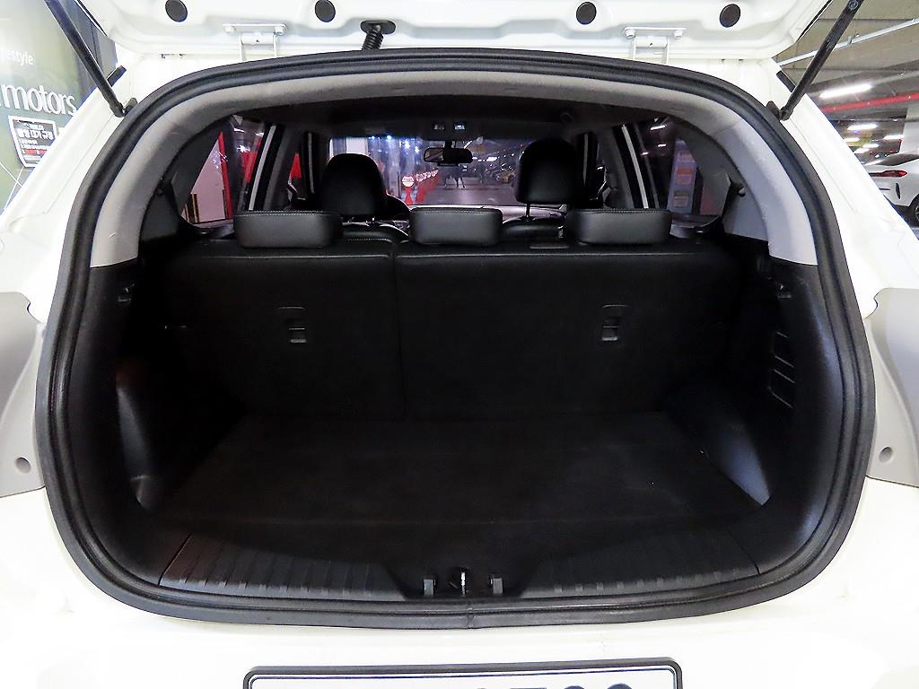 Ssangyong Tivoli 2016 Blanco - Importación desde Corea - HF Imports Iquique - Foto 18