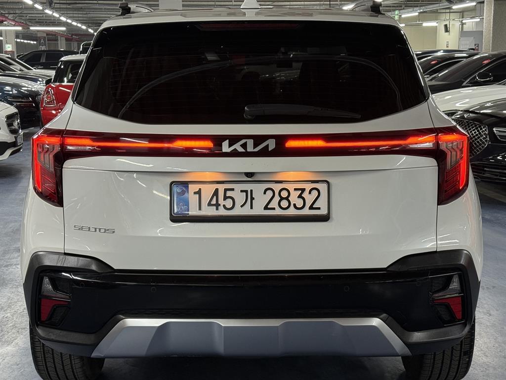 KIA Seltos - Vista 4