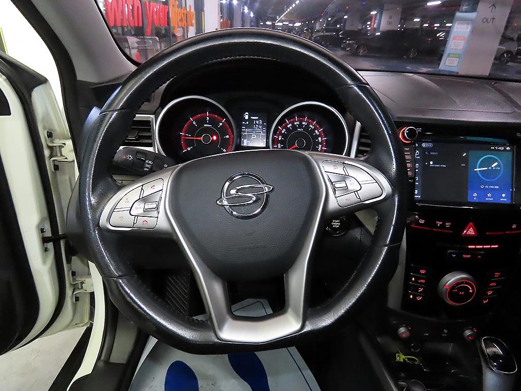 Ssangyong Tivoli - Vista 8