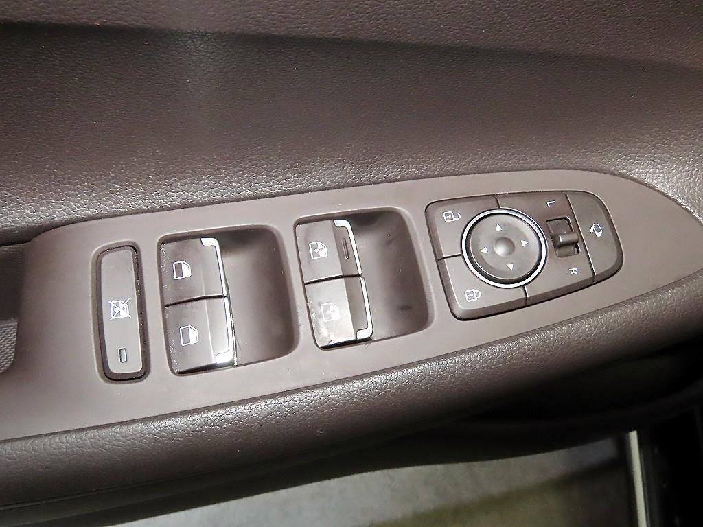 HYUNDAI Grandeur 2017 Negro - Importación desde Corea - HF Imports Iquique - Foto 13