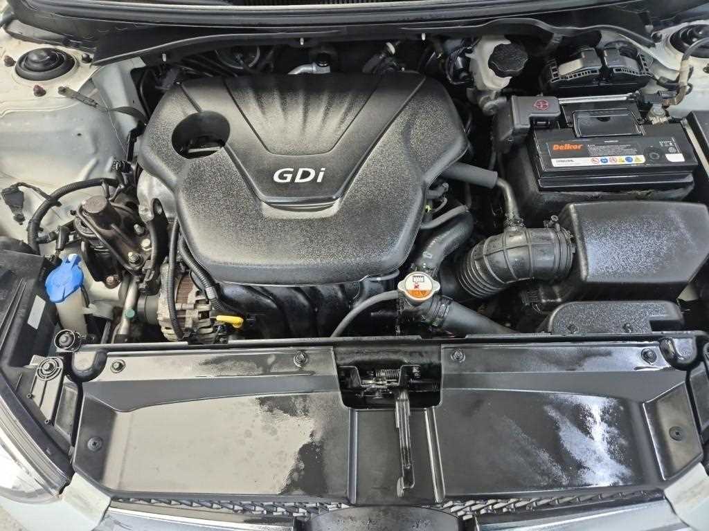 HYUNDAI Veloster - Vista 5