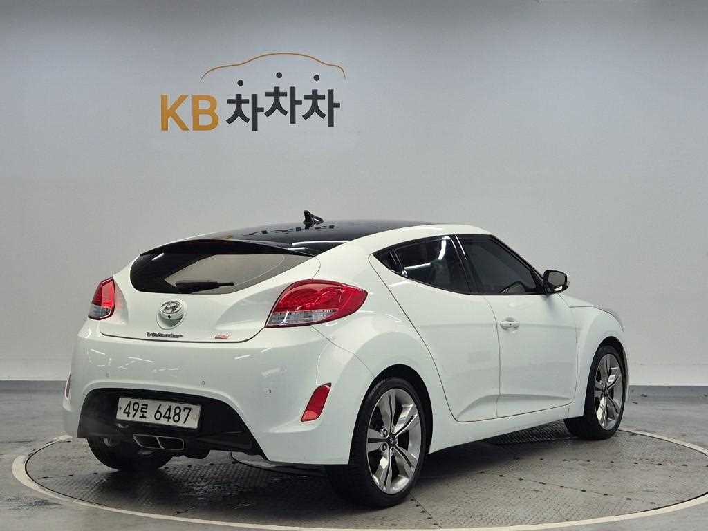 HYUNDAI Veloster - Vista 3