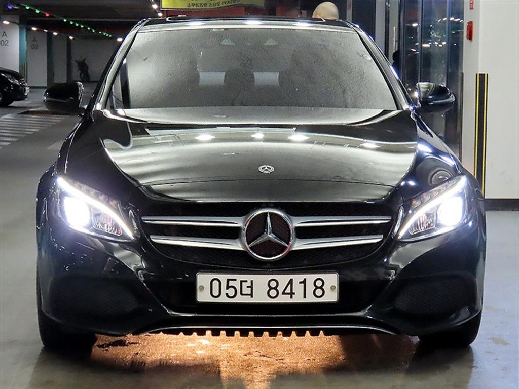 Mercedes Benz C Class - Vista 2