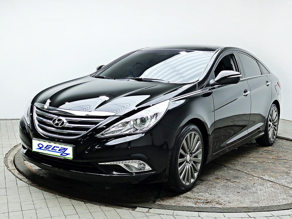 HYUNDAI Sonata - Vista 3