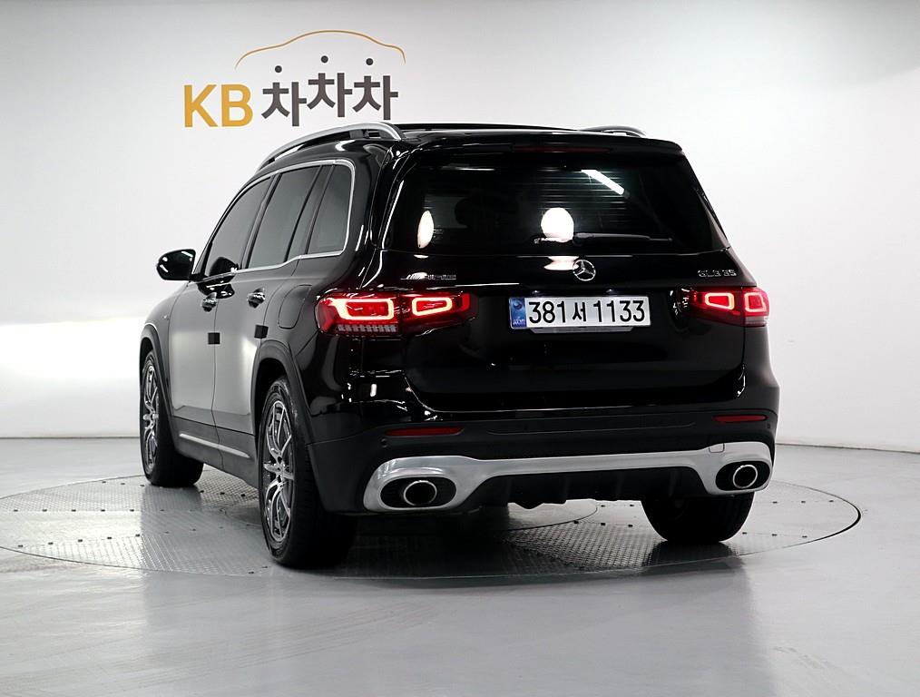 Mercedes Benz GLB Class - Vista 4