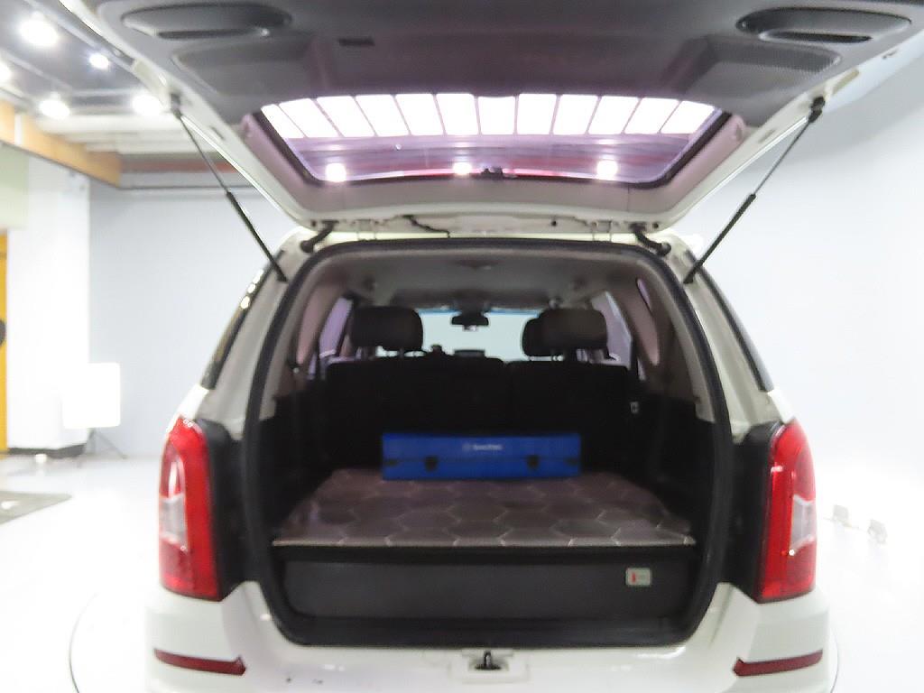 Ssangyong Rexton 2015 Blanco - Importación desde Corea - HF Imports Iquique - Foto 9