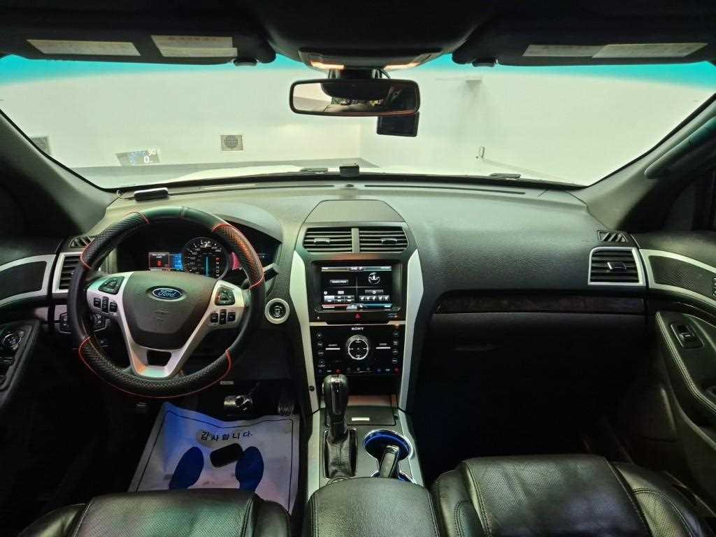 Ford Explorer - Vista 7