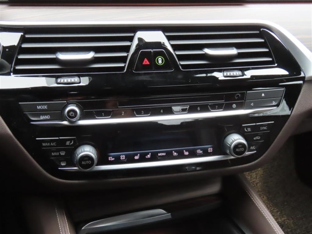 BMW 5 Series 2018 Gris - Importación desde Corea - HF Imports Iquique - Foto 7