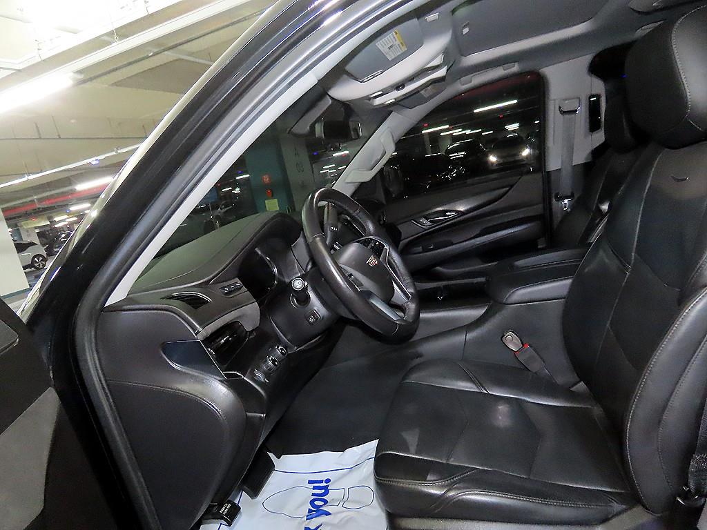 Cadillac Escalade - Vista 6