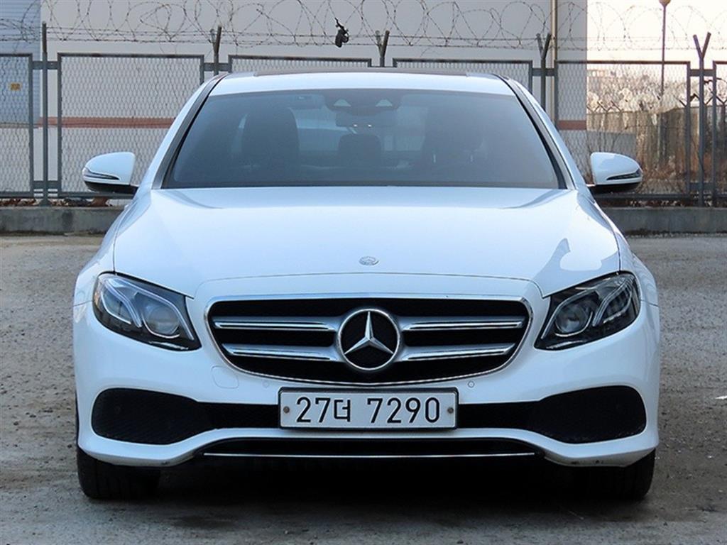 Mercedes Benz E class 2017 - Importación desde Corea - HF Imports Iquique - Foto 1