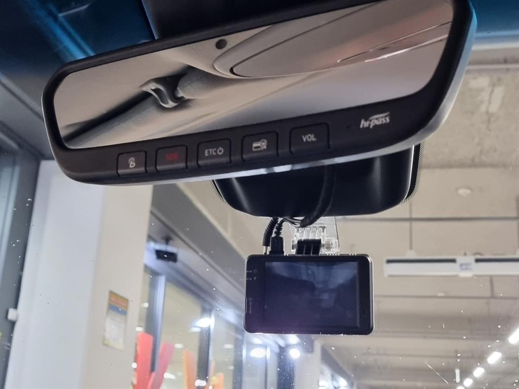 Genesis EQ900 - Vista 9