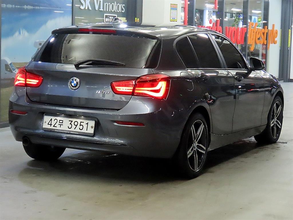 BMW 1 series - Vista 4