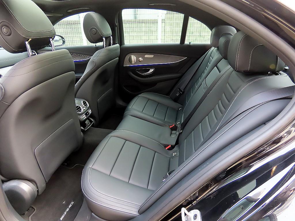 Mercedes Benz E class - Vista 6