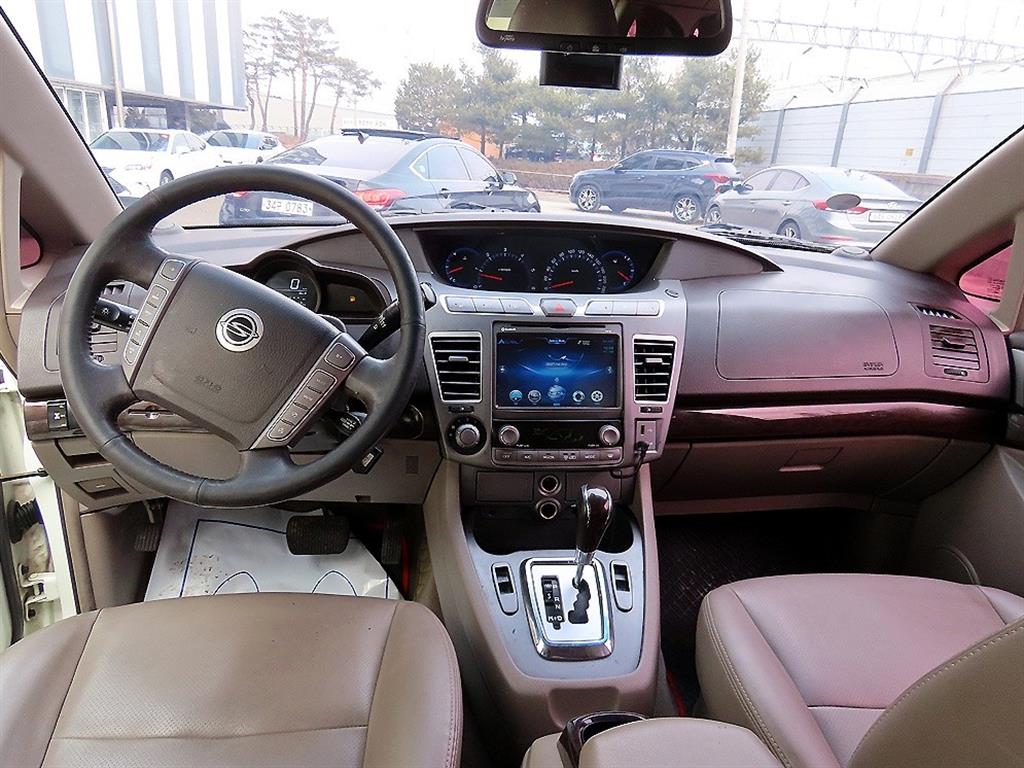 Ssangyong Korando - Vista 8