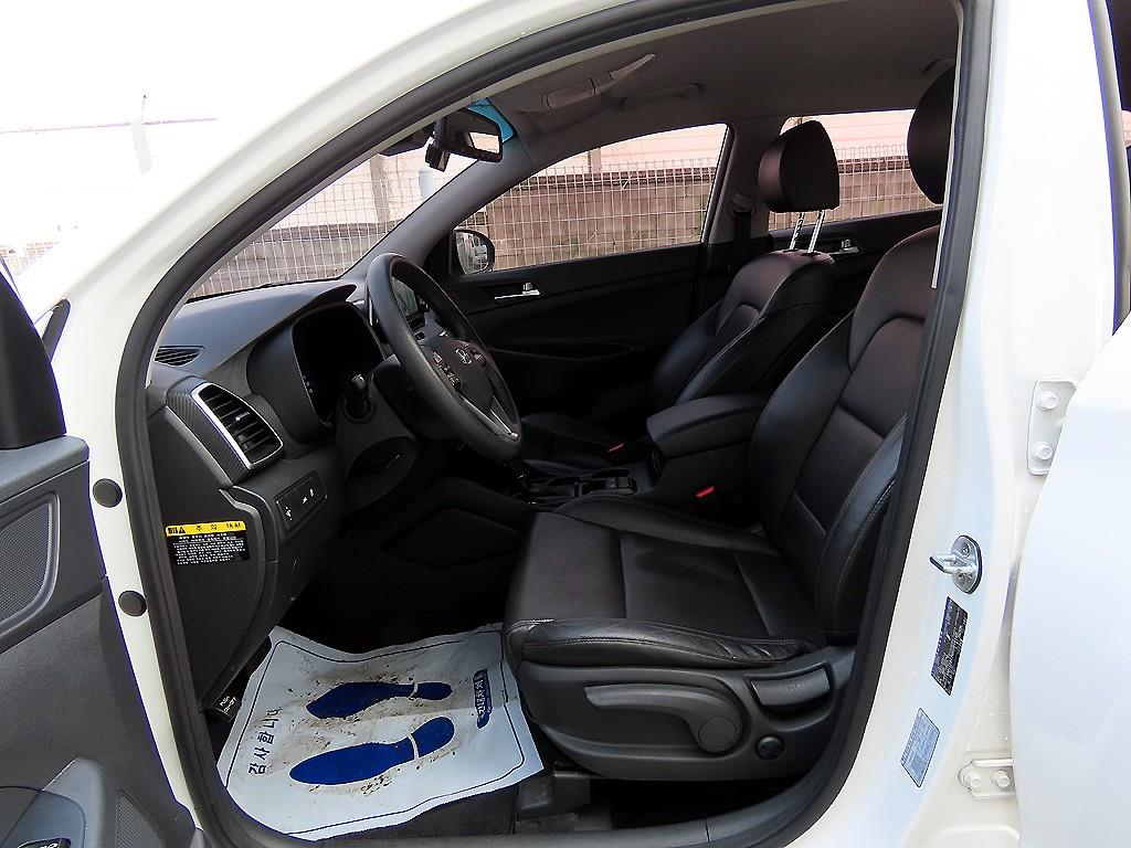 HYUNDAI Tucson - Vista 5