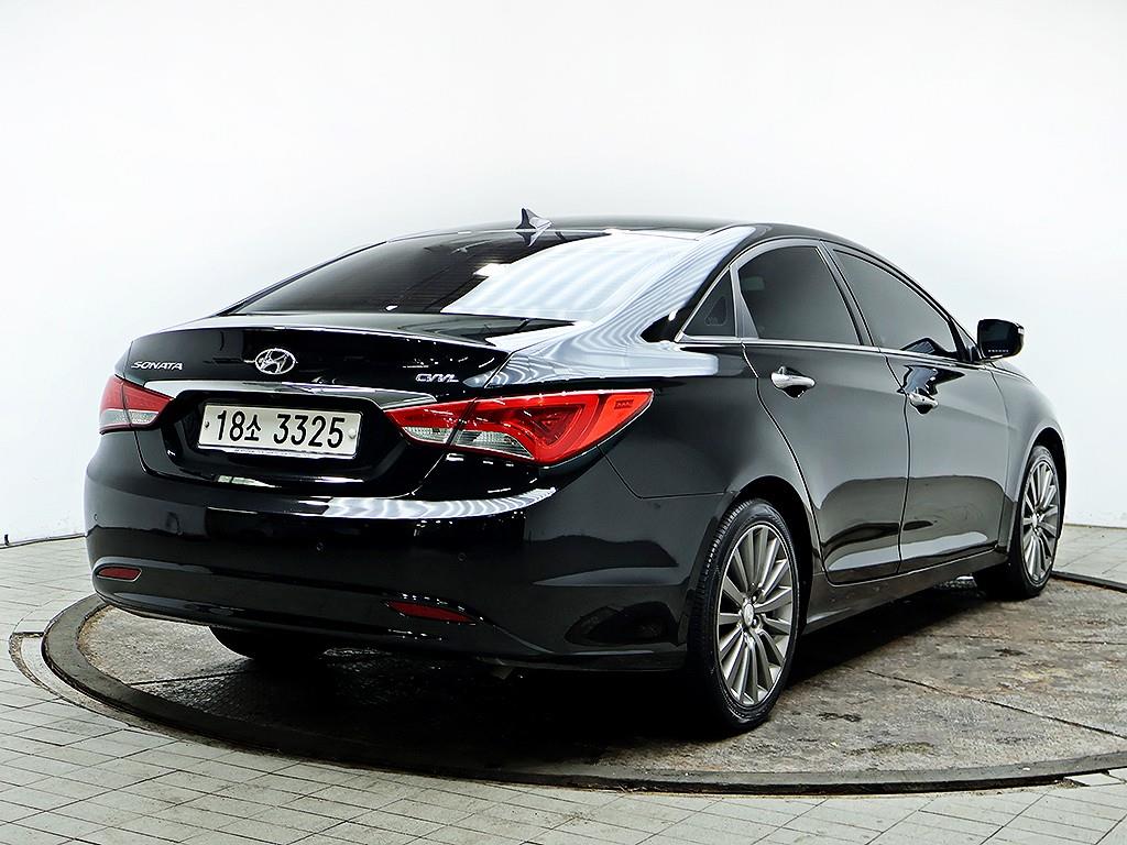 HYUNDAI Sonata - Vista 7